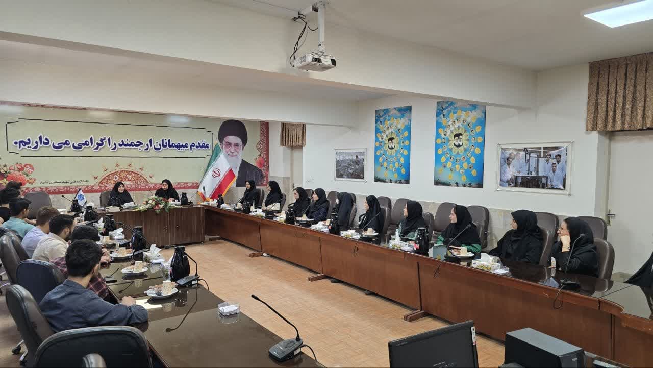  اهمیت استفاده صحیح از شبکه‌های اجتماعی در مطالبه‌گری مؤثر توسط شهروند خبرنگاران محله محور