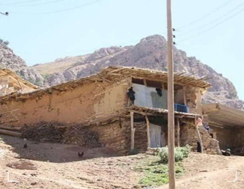 مهاجرت معکوس اهالی روستای حسین‌آباد الاخان قروه با برق‌رسانی به روستا