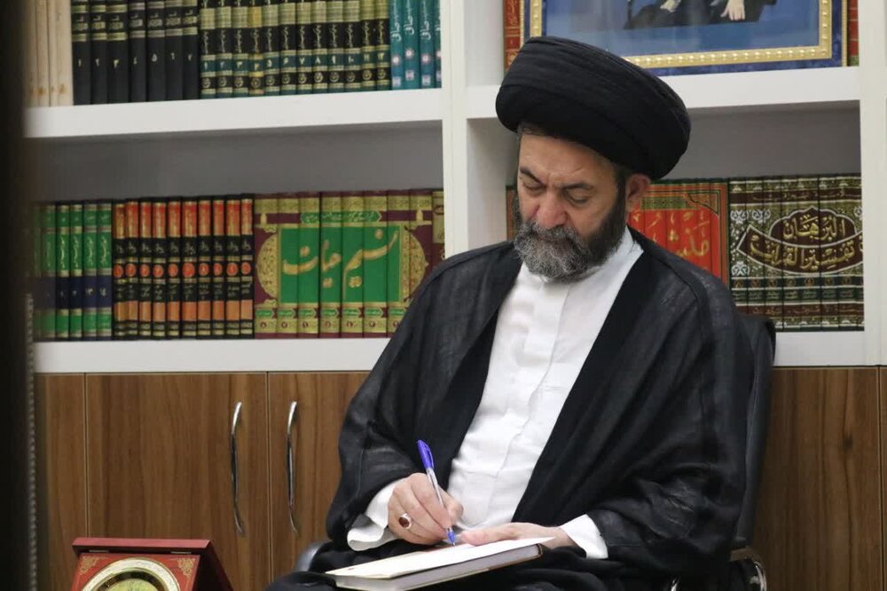 پیام تبریک امام جمعه اردبیل در پی کسب مقام برتر هنرمندان اردبیلی