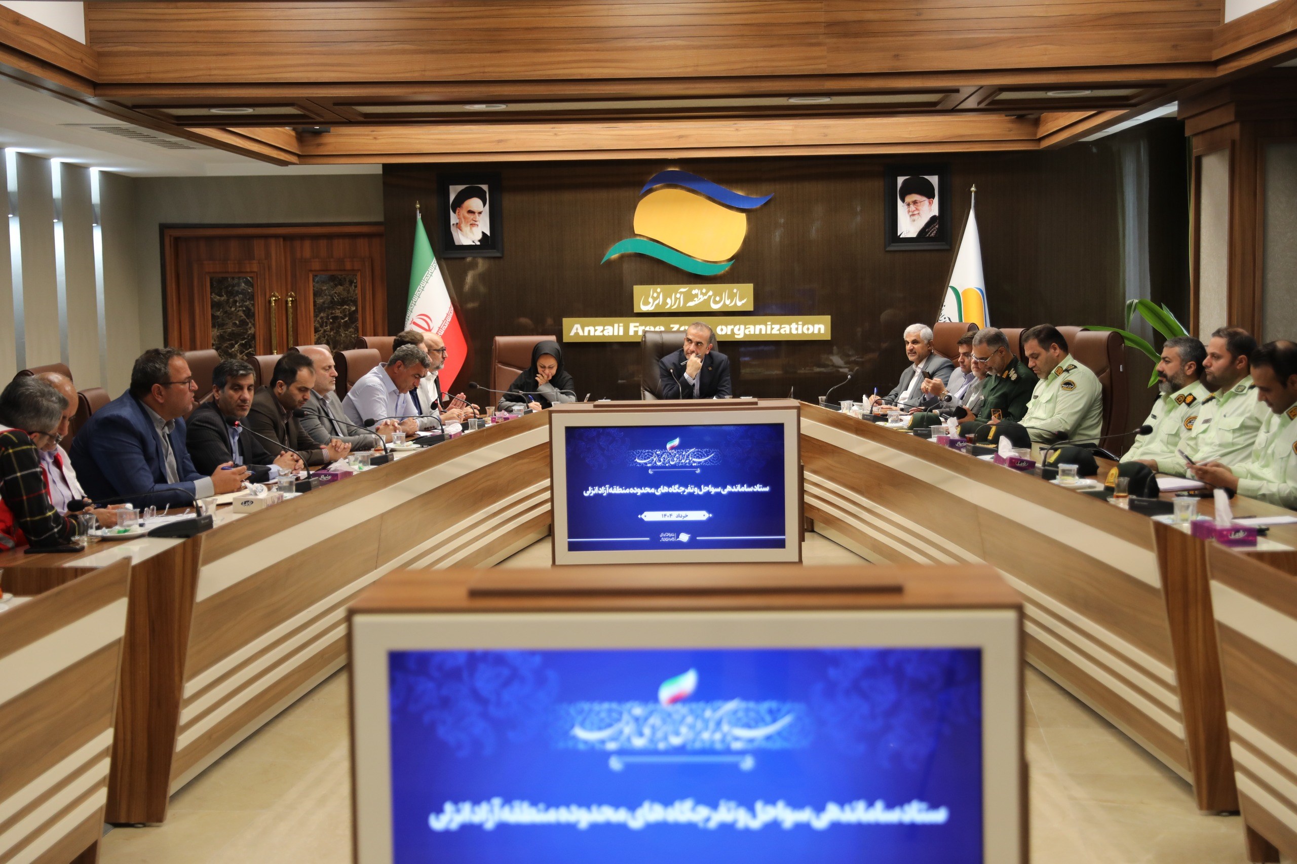 طاعتی مقدم: سازمان  آمادگی کامل دارد برای ساماندهی سواحل، اقدامات لازم را با همکاری سایر دستگاه‌ها به مرحله اجرا درآورد.