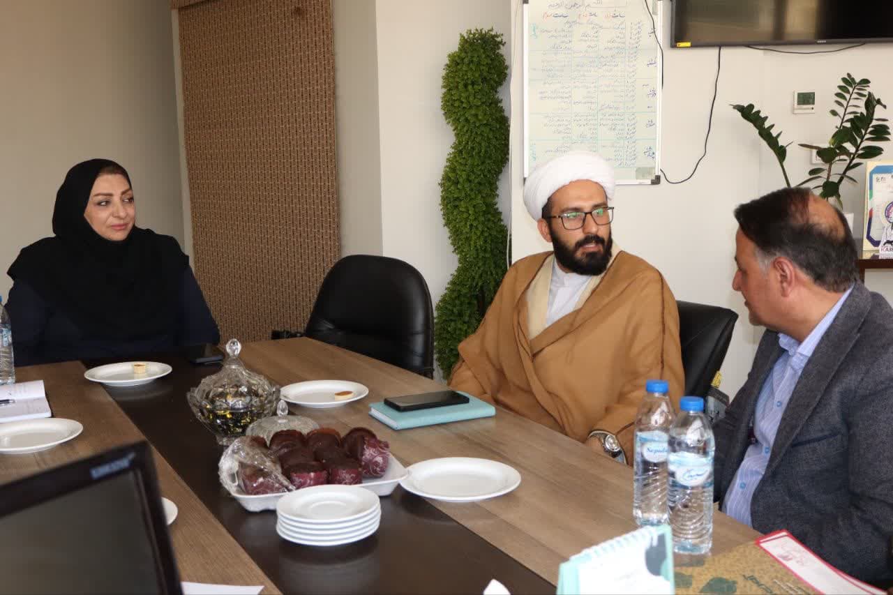 برگزاری جلسه مشترک معاونت اجتماعی ستاد امر به معروف و نهی از منکر استان فارس با فعالان صنفی با محوریت آموزش و ارتقای تعاملات فرهنگی