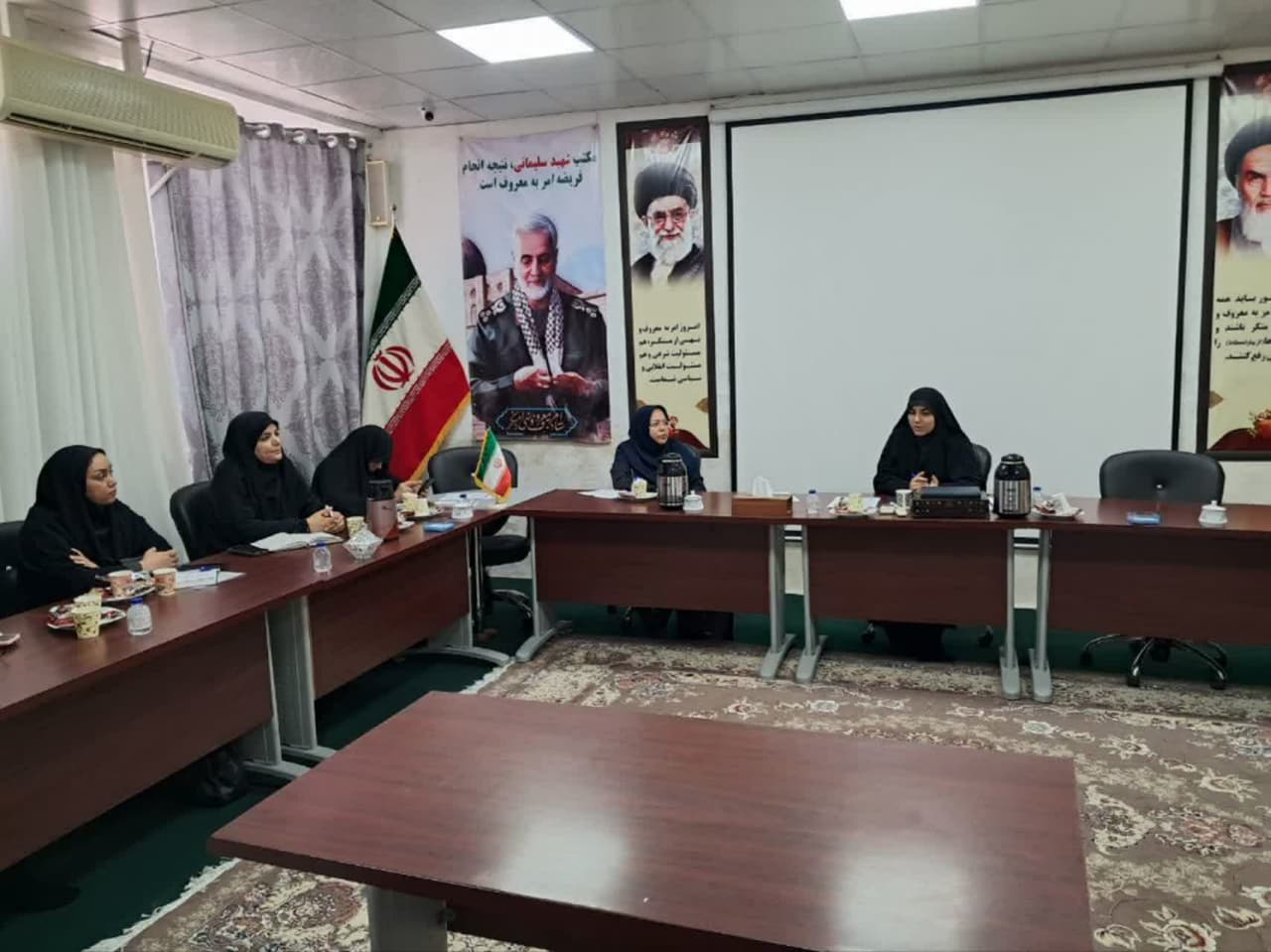 برگزاری نشست تخصصی اموربانوان با تعدادی از نمایندگان دستگاه های اجرایی با محوریت فرهنگی و سازمانی در استان فارس