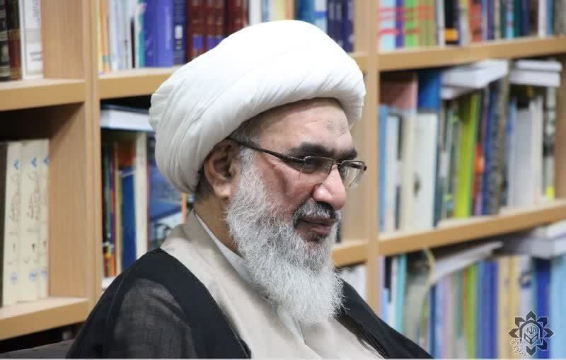 دشمن با ابزارهای مختلف به دنبال ایجاد تنگنا برای جمهوری اسلامی است