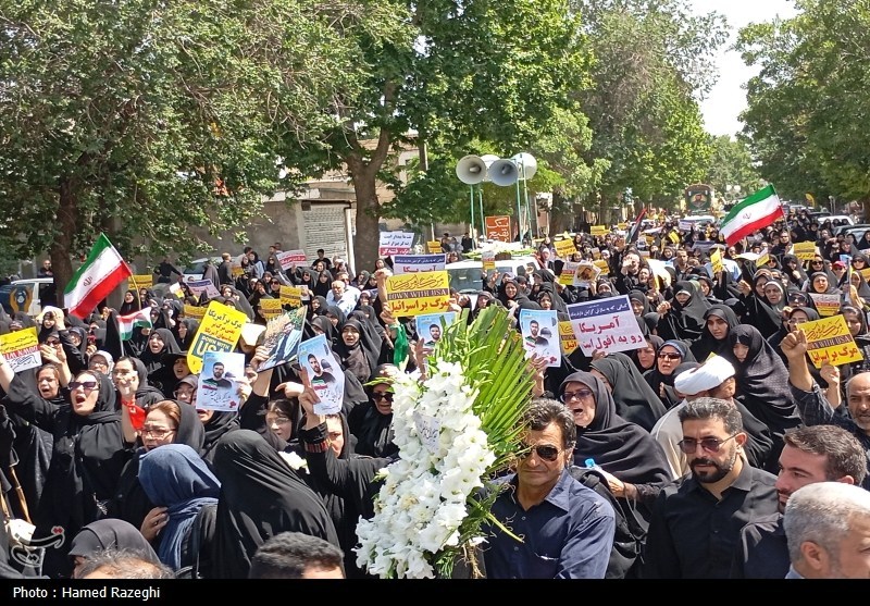 تشییع پیکر شهدای پدافند هوایی اردبیل 
