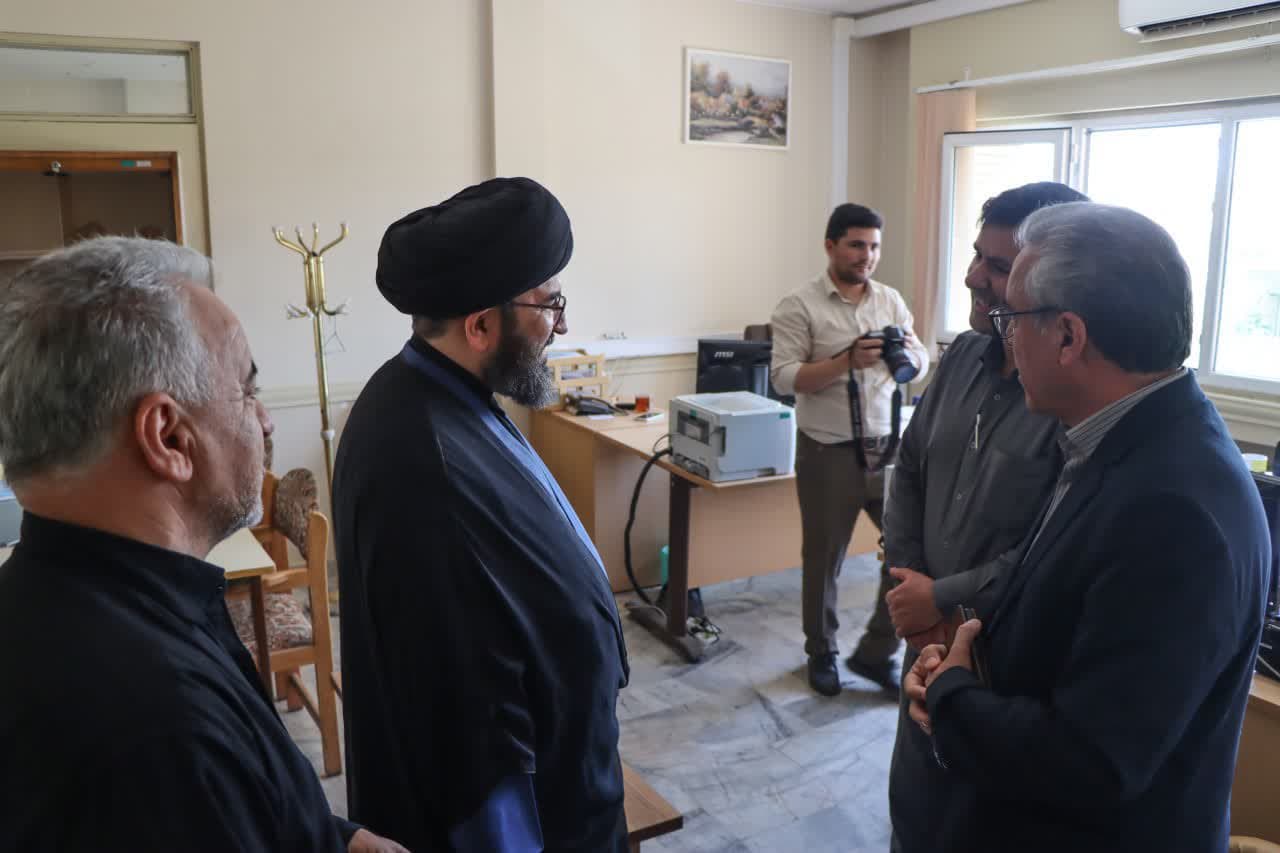 حضور رئیس ستاد امر به معروف ونهی از منکر استان در اداره کل نوسازی، توسعه و تجهیز مدارس استان زنجان. 