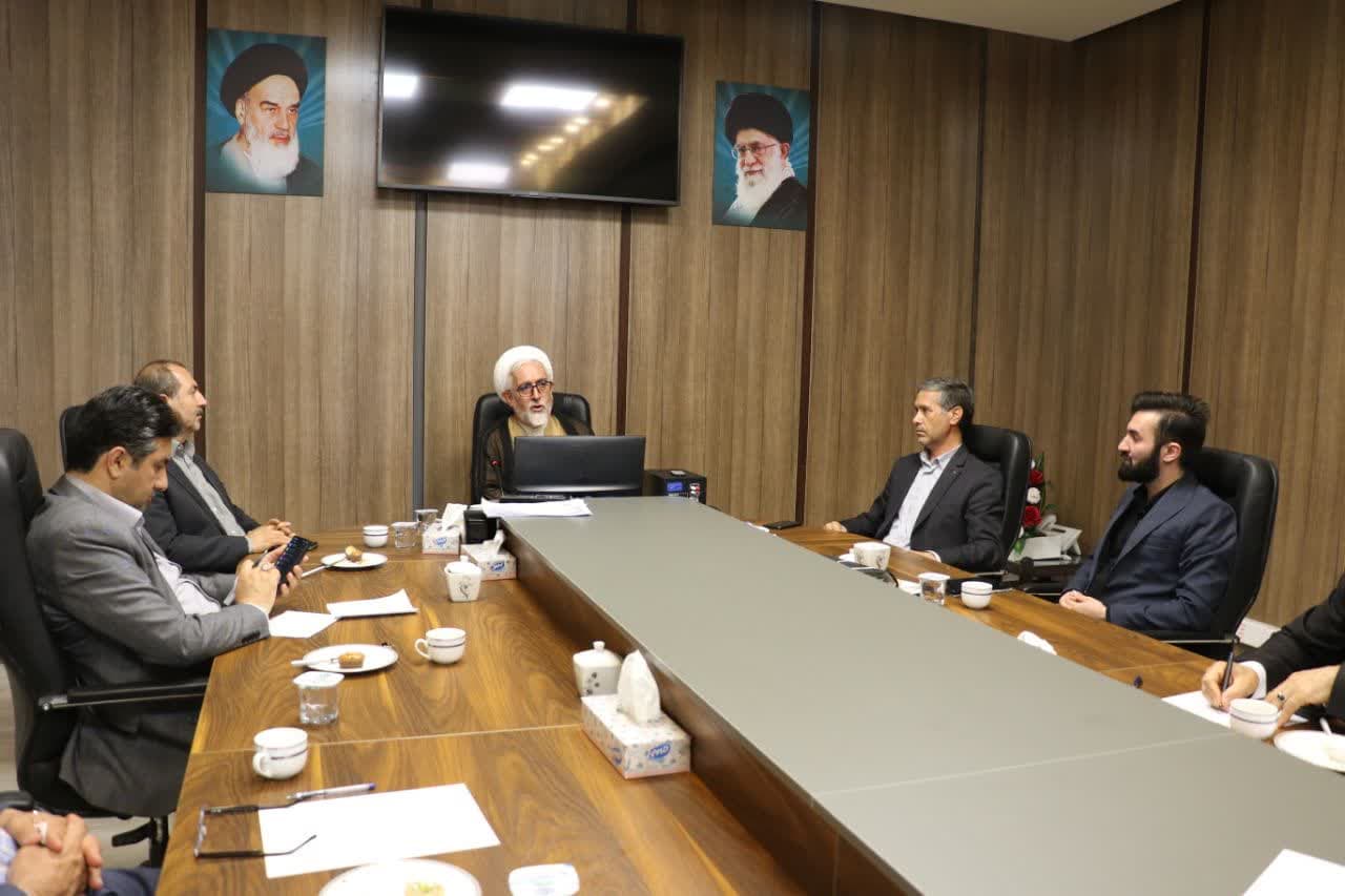 جلسه شورای امر به معروف و نهی از منکر اداره کل امور مالیاتی آذربایجان غربی