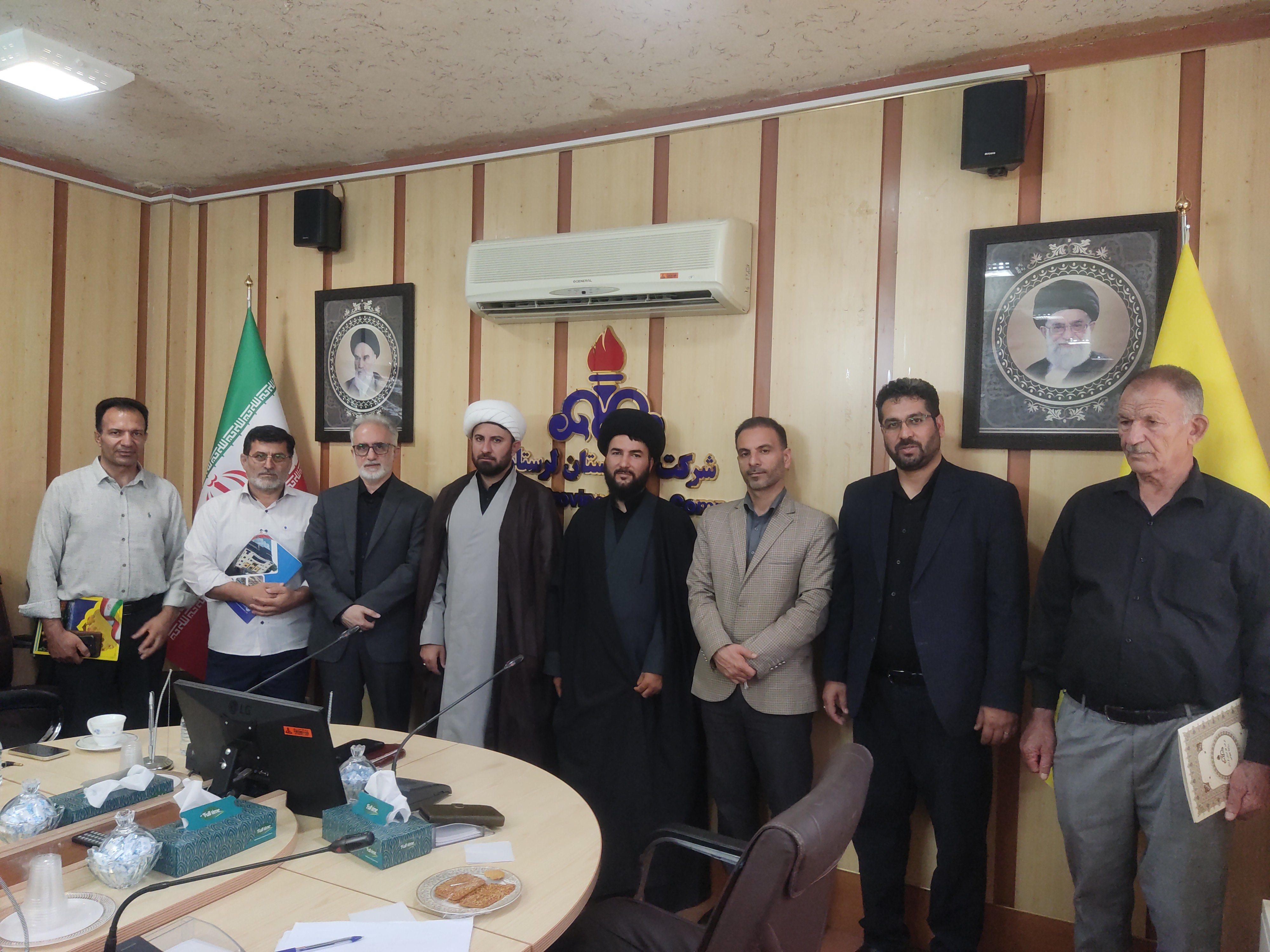 مقابله با اسراف و مصرف گرایی امروز یک جهاد است.