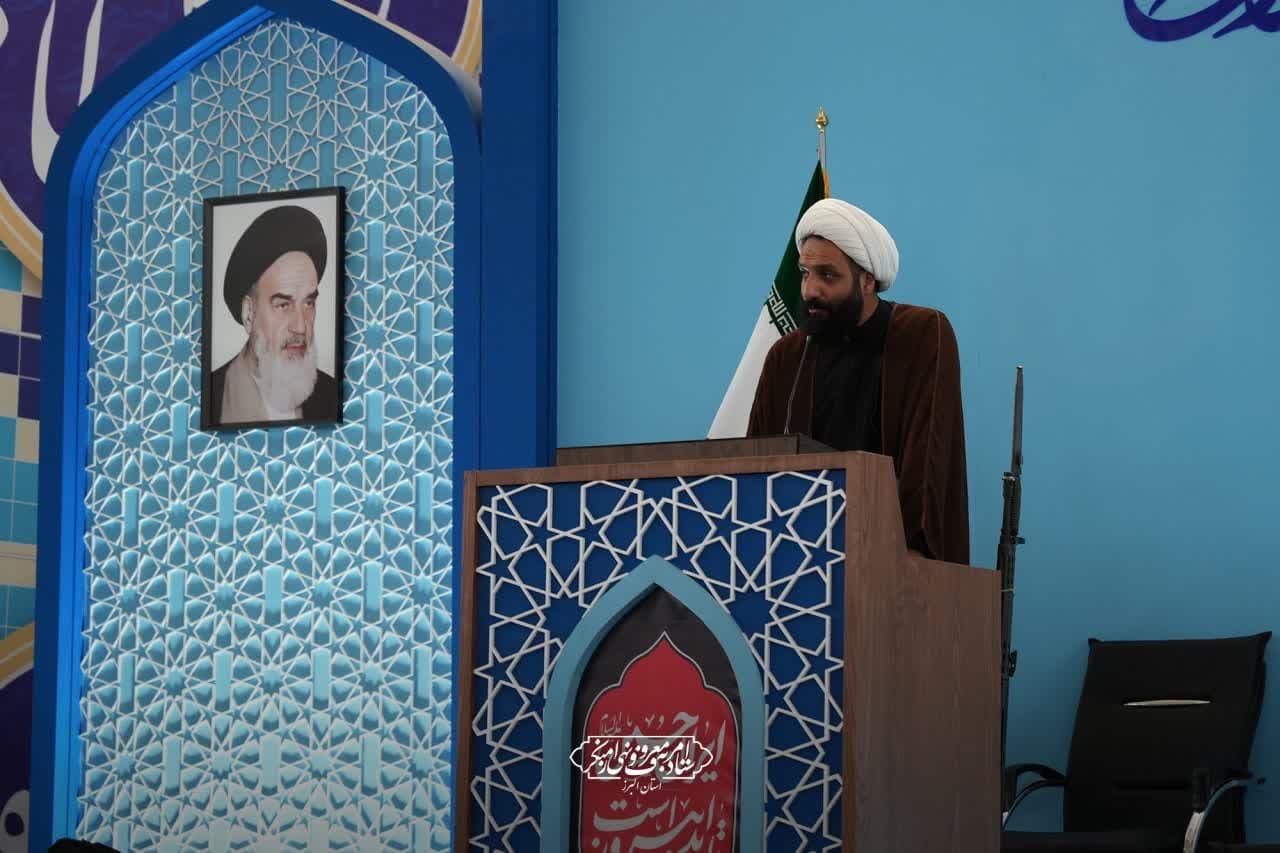 سخنرانی حجت الاسلام والمسلمین کولیوند قبل از خطبه های نماز جمعه 
