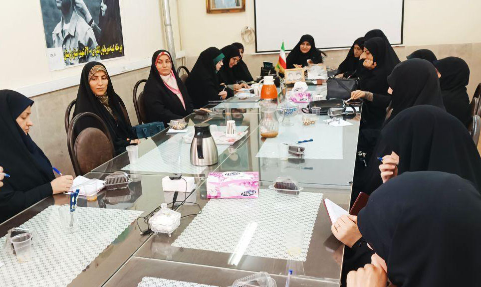 کارگاه عفاف و حجاب با موضوع تاثیرات عفاف و حجاب بر آرامش روانی فردی برگزار شد.