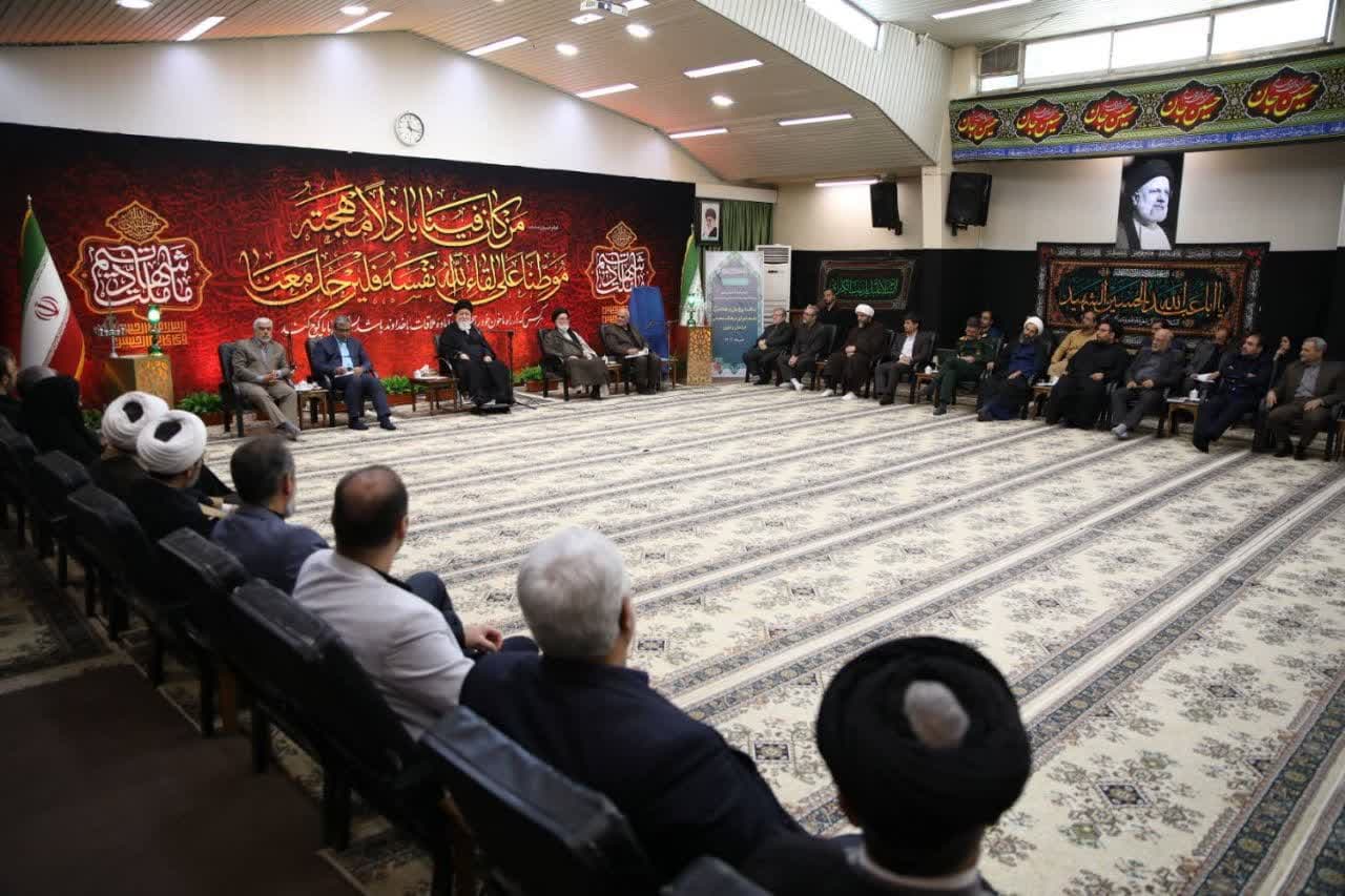 ایران به‌عنوان «قبة‌الاسلام» باید محور نگاه رسانه‌ها و مردم باشد / شناسنامه فرهنگی شهرها باید هویت ساز و انقلابی باشد