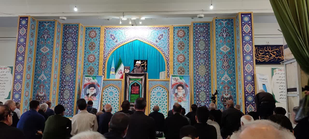 سخنرانی دبیر ستاد امر  به معروف و نهی از منکر استان کرمانشاه قبل از خطبه های نماز جمعه 