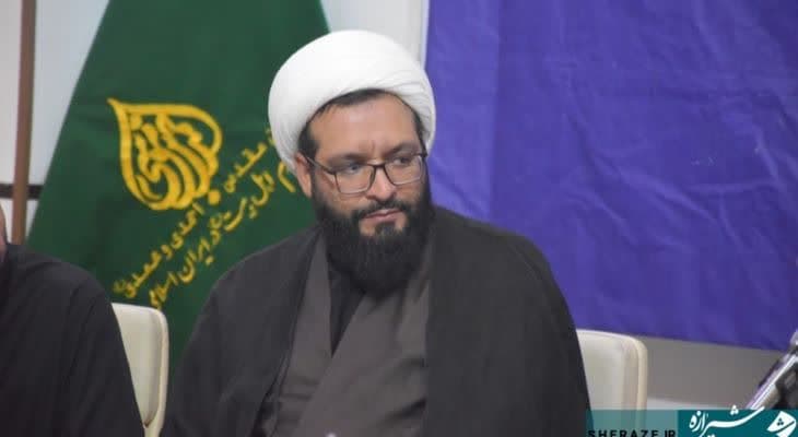 فرهنگ عاشورا در خون مردم ایران جریان دارد