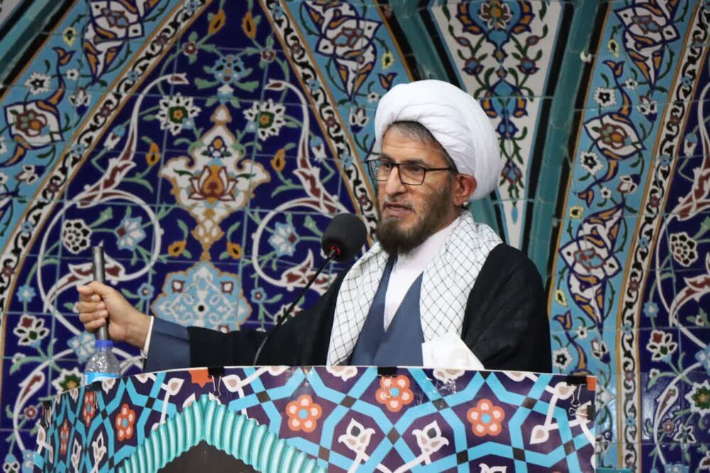 مسئولان وقتی گزارش می‌دهند، کارهایی که باید انجام می‌دادند اما انجام ندادند را هم به مردم بگویند.