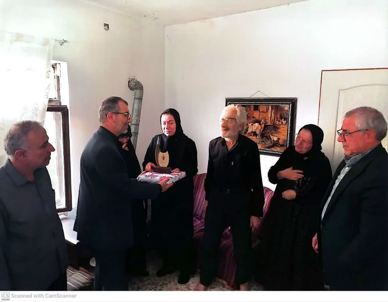 دیدار دکتر محمد مهدی صدیقی با خانواده شهید ابوالحسن شریفی