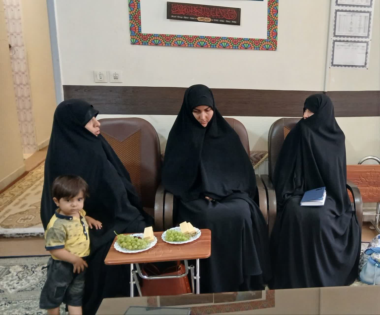 مدیر اداره امور زنان و خانواده ستاد امر به معروف استان از مرکز مدیریت حوزه‌های علمیه خواهران بازدید کرد