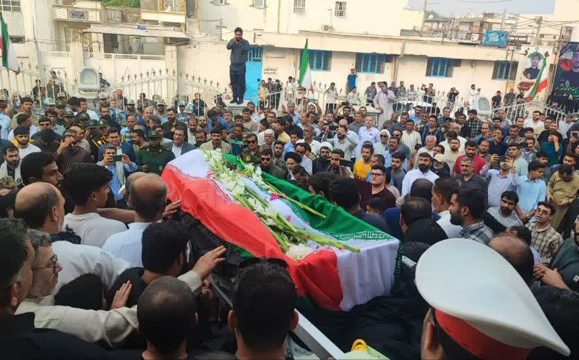 تشییع شهید والامقام احمد عبدالله‌زاده ، از جوانان غیور شهر نخل تقی شهرستان عسلویه