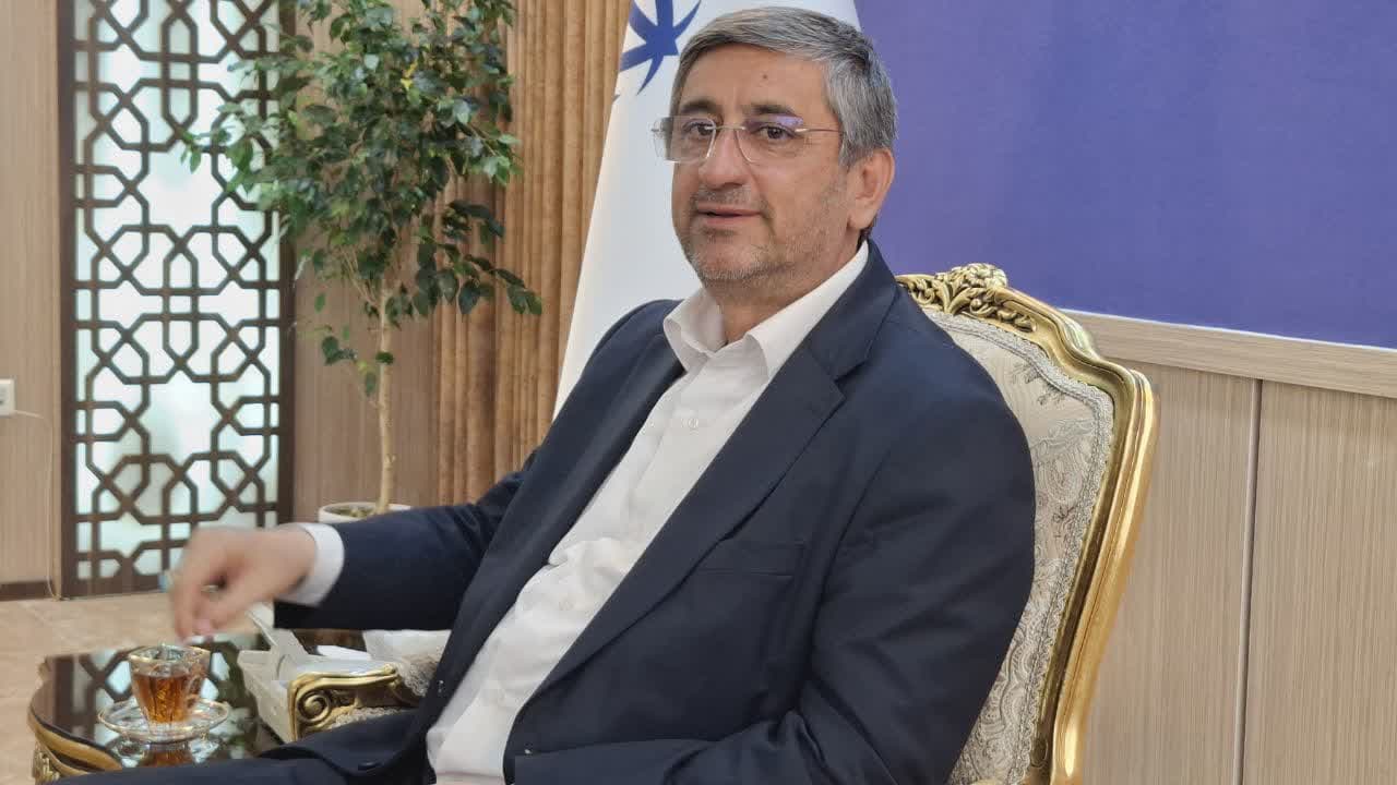 استاندار لرستان بر استفاده از ظرفیت مردم برای امر به معروف و نهی از منکر تأکید کرد.