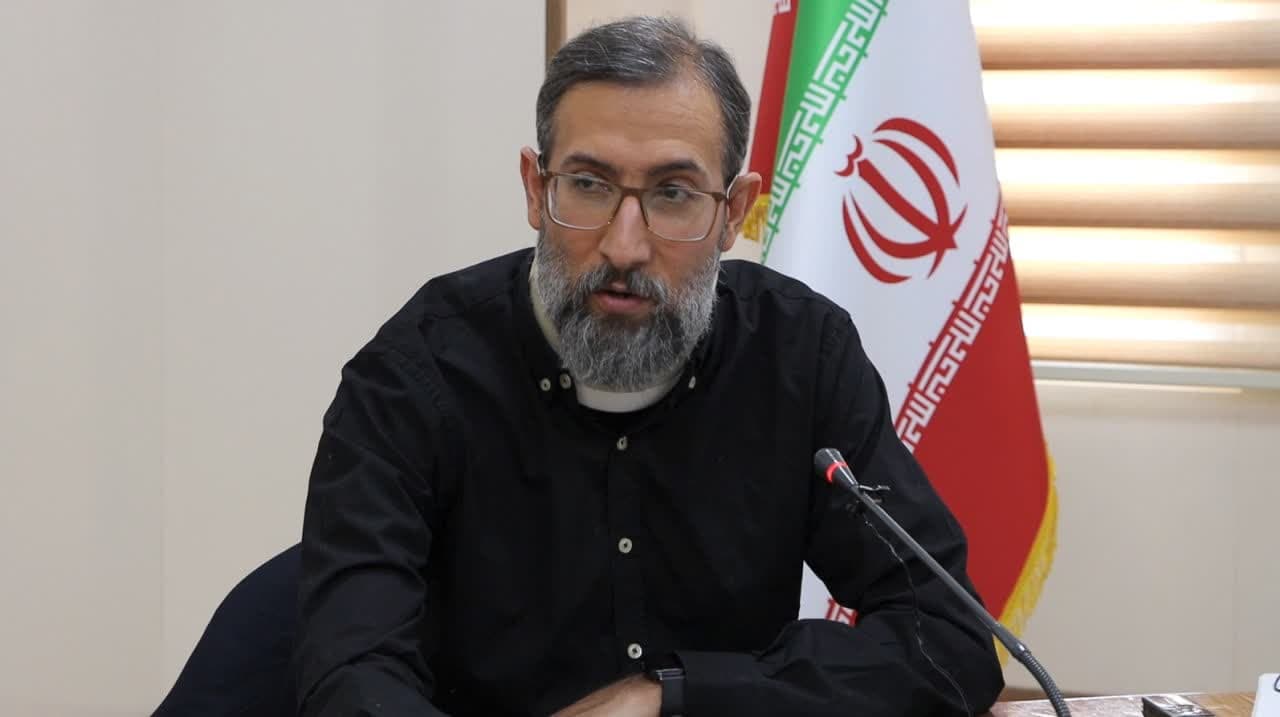  از فردگرایی در مدرنیته تا جمع‌گرایی در اسلام/ پیامد کاهش مسئولیت‌پذیری، شکاف بین دولت و ملت است