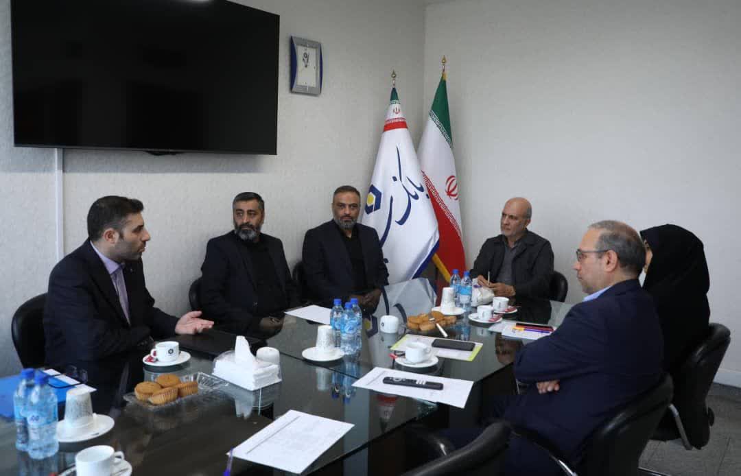 نشست نماینده ستاد امر به معروف با دبیر و اعضاء شورای امر به معروف ونهی ازمنکر بانک سینا