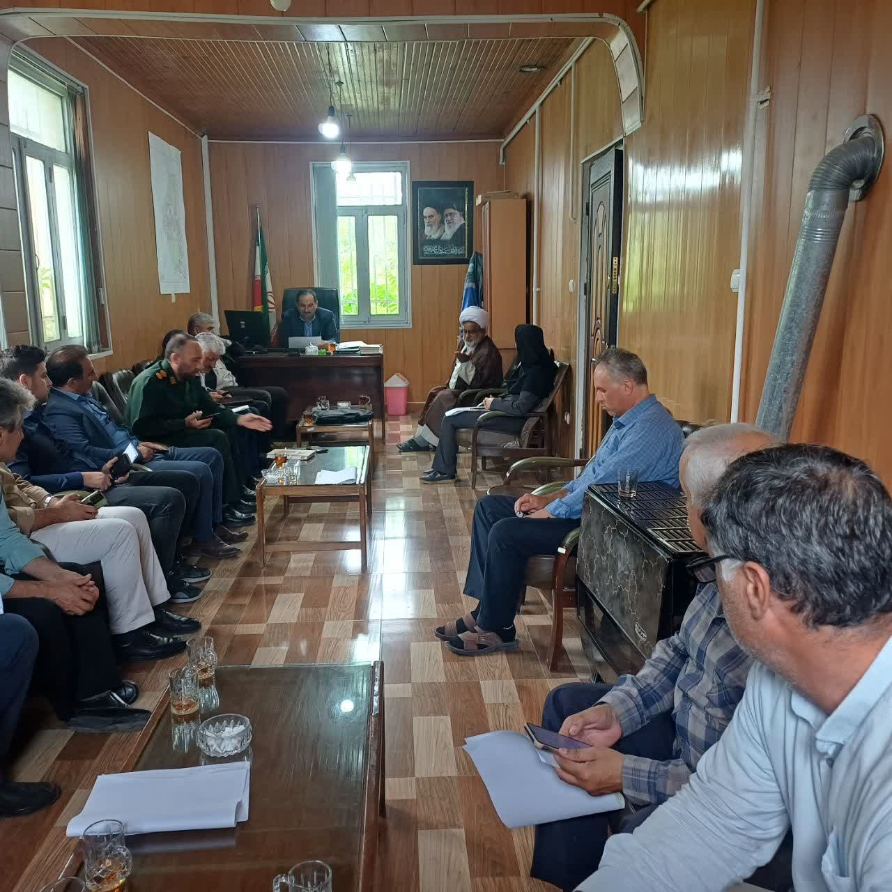 نشست دبیر ستاد امر به معروف آستارا با مسئولین بخش لوندویل شهرستان مرزی آستارا