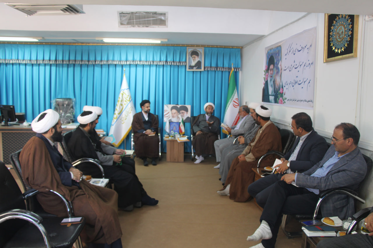 نشست علمی با دانشگاه ها 
