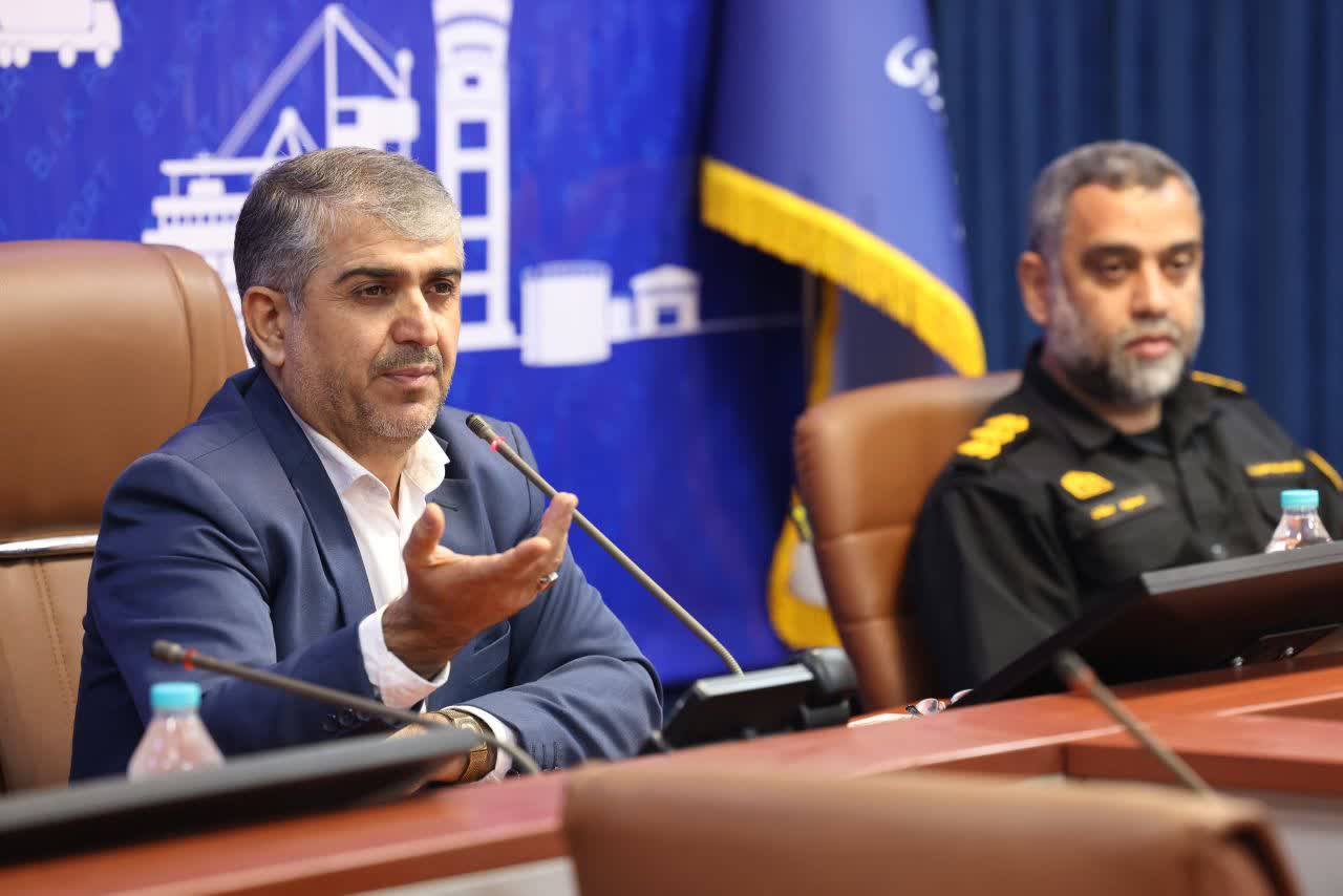 نشست بصیرتی ویژۀ کارکنان اداره کل بنادر و دریا نوردی خوزستان در بندر امام خمینی(ره)