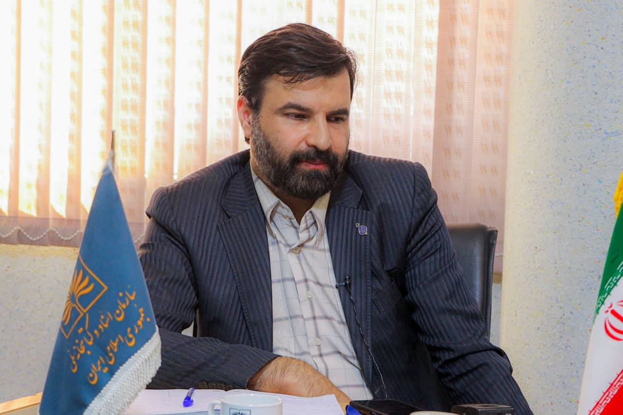 جامعه امروز دچار ایدز فرهنگی شده است/ راهکارهای حل بحران هویت/ امام رضا (ع) رسانه‌ای‌ترین امام در بین تمامی ائمه و انبیا است
