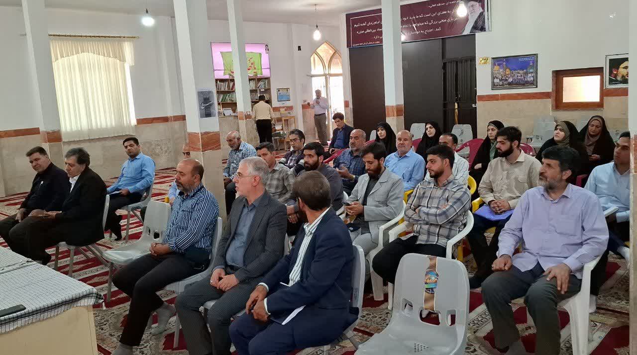گردهمایی دبیران شورای امر به معروف و نهی از منکر ادارات بروجرد برگزار شد.