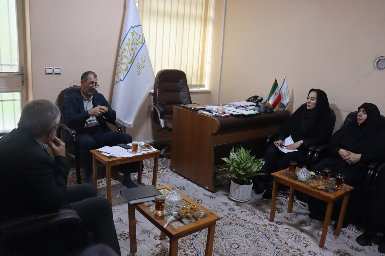 دکتر صدیقی: در نظم و مدیریت این صنف ( آرایشگران) باید ضمن کسب درآمدهای سالم، به تعالی روح و روان همکاران و مراجعه کنندگان برنامه های سازنده‌ ای داشت