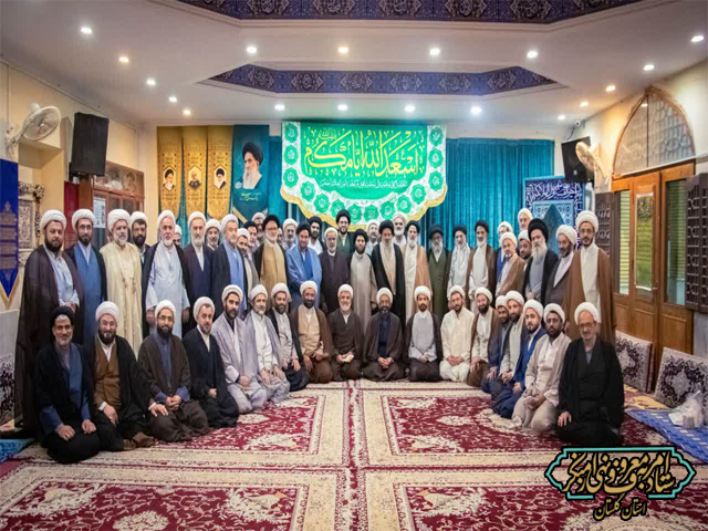 اولین مجمع وارثان معروف آغاز به کار کرد.
