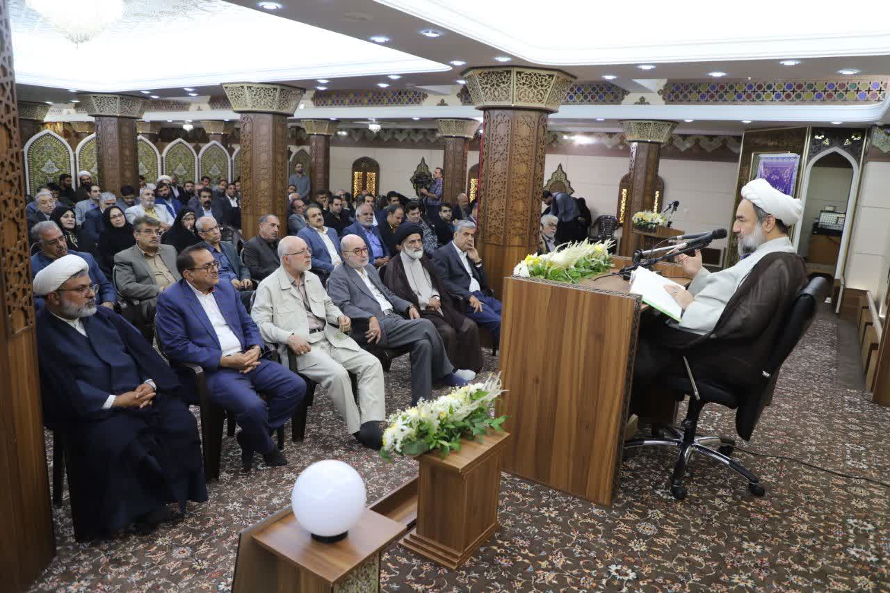 نشست اتحاد و همدلی با حضور آیت‌الله محامی برگزار شد