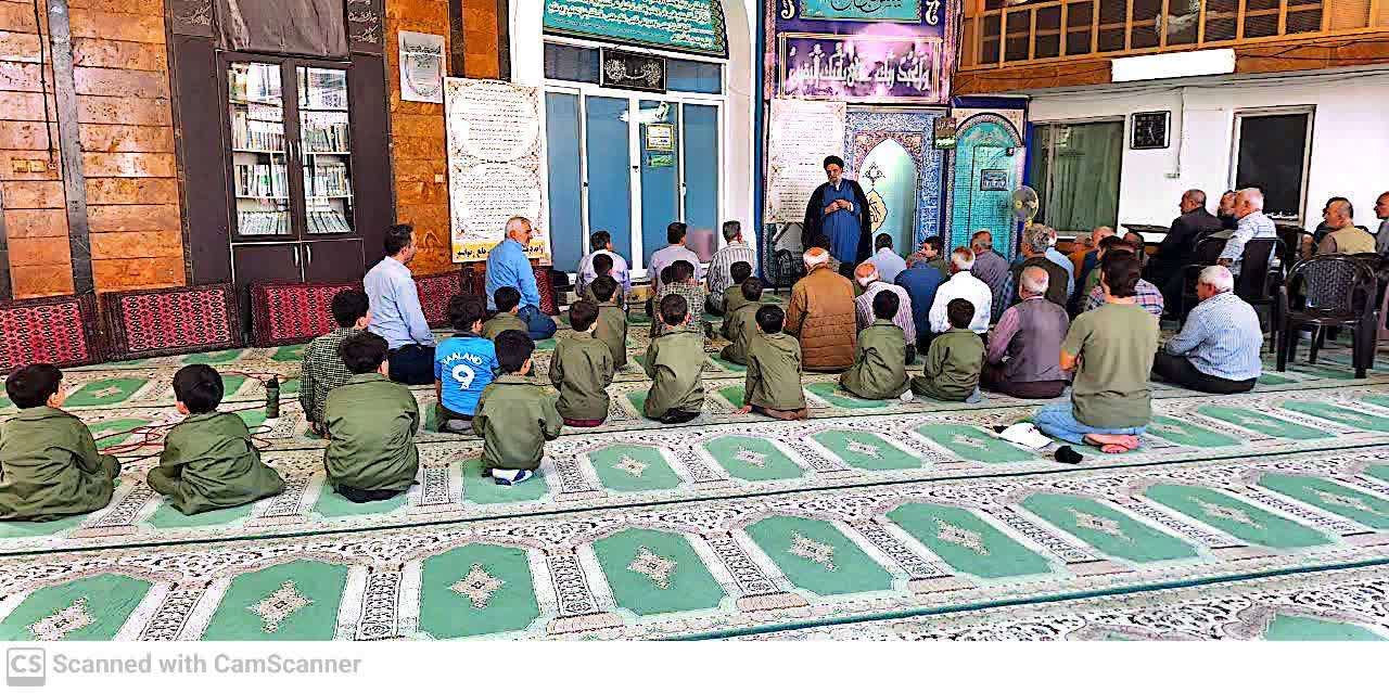 حضور دانش آموزان خردسال  در مسجدجهت آشنایی بافریضتین با هماهنگی  دبیر ستاد امر به معروف و نهی از منکر شهرستان رضوانشهر