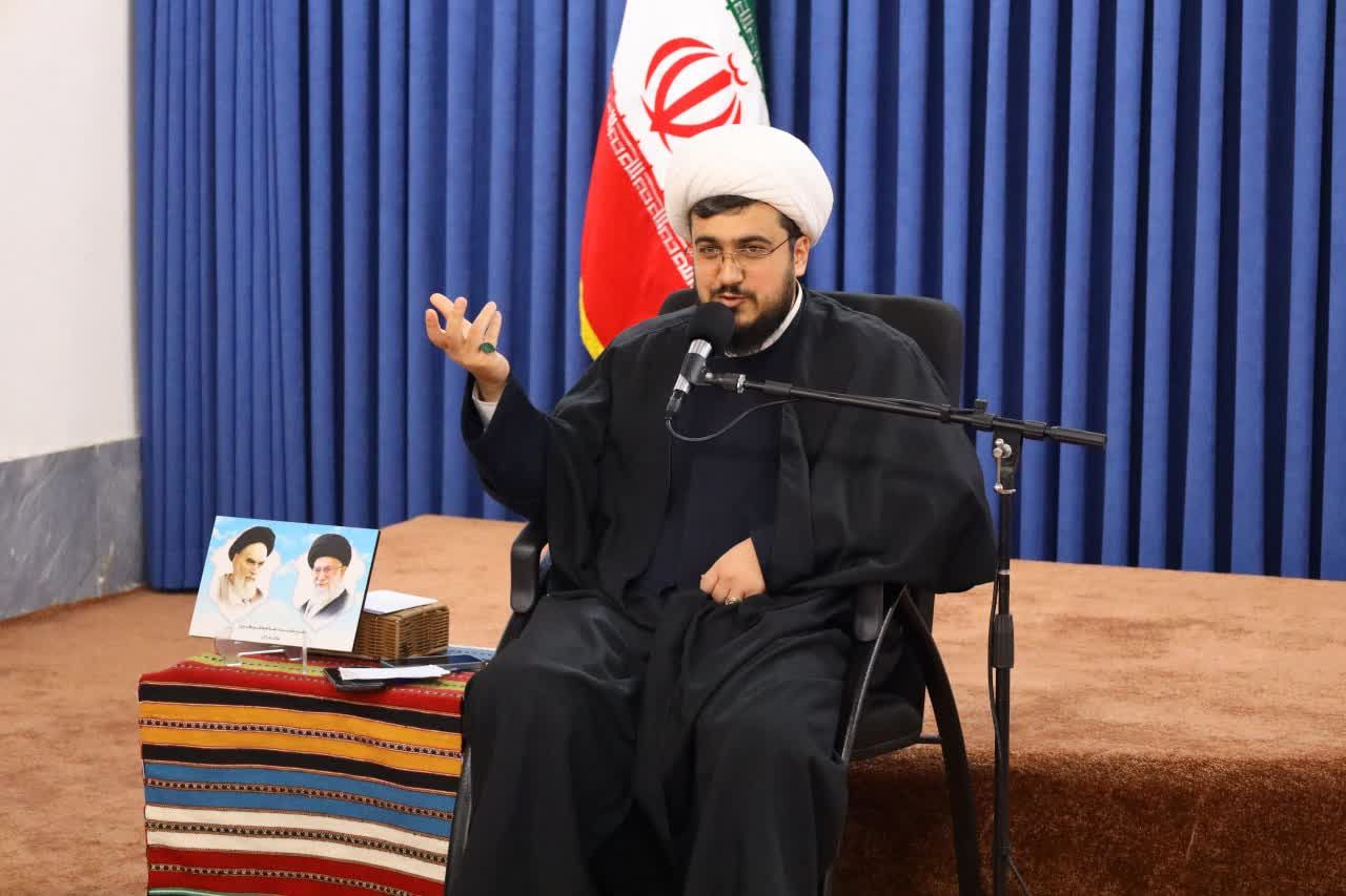 تحقق منویات رهبر انقلاب در عرصه فرهنگ، نیازمند «ایمان مدیریتی»، «قرارگاه فرهنگی واحد»، «تولید فکر و گفتمان» و «اعتماد به ظرفیت مردمی» است. 