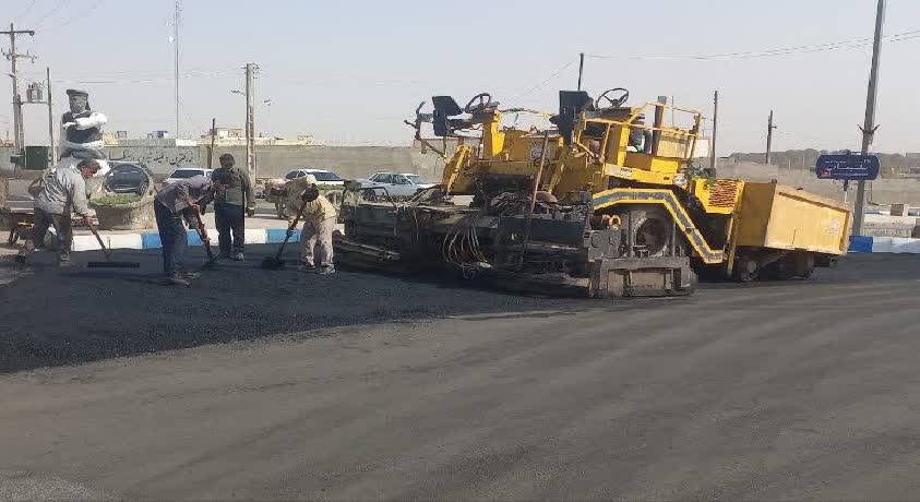 شهروندخبرنگار: آغاز نهضت آسفالت معابر صالح‌آباد با اعتباری بالغ بر ۱۲ میلیارد تومان