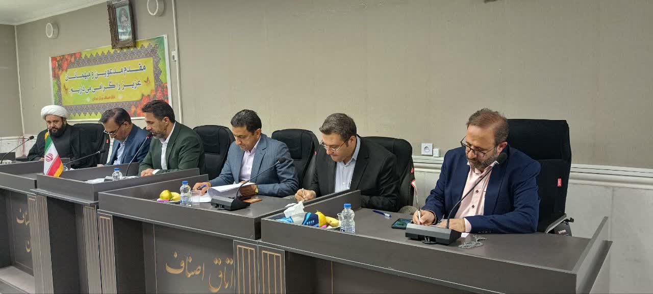 ستاد با همکاری دستگاه قضا، تعزیرات و اصناف، دوره‌های آموزشی را به‌ عنوان راهکار اصلاح منکر اجرا می کند.