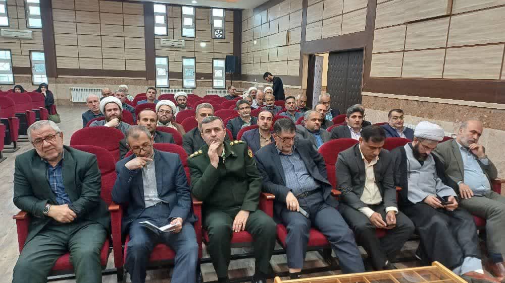 هدف غایی همه ما کاهش آسیب های اداری و اجتماعی است