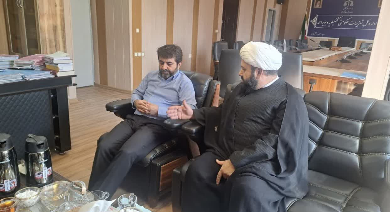 حضور ۵۰ نفر از آمران و ناهیان در کنار بازرسان تعزیرات حکوکتی  برای نظارت بر بازار در کهگیلویه و بویراحمد 