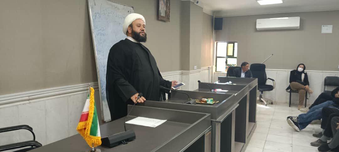 در فرهنگ اسلامی-ایرانی، «کاسب کار معروف» نماد تاجری متدین و مورد اعتماد جامعه است