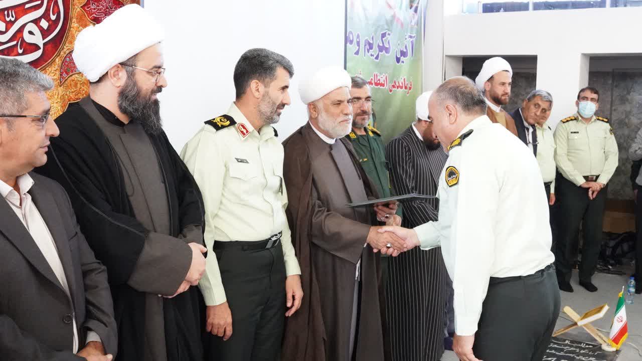 تیراندازی در عزا و عروسی یک «انحراف» است