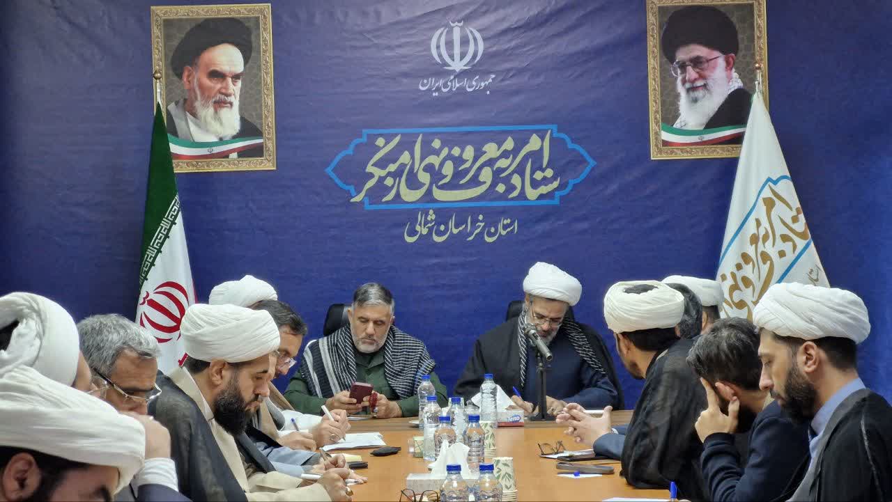 در جامعه پویا امر به معروف و نهی از منکر، تبدیل به گفتمان جمعی می‌شود