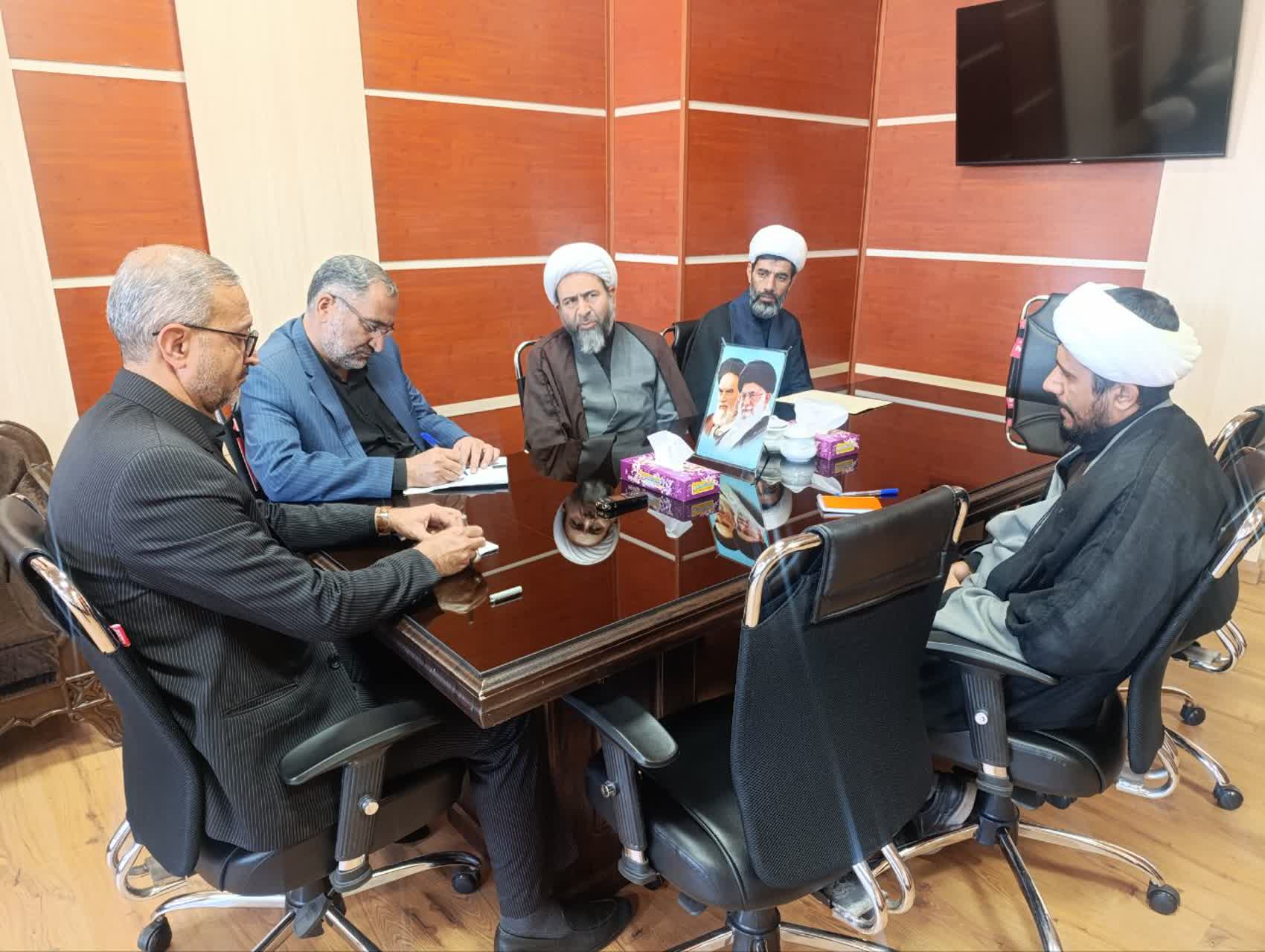 دیدار دبیر ستاد امر به معروف و نهی از منکر استان با رییس کل دادگستری و دادستان مرکز استان