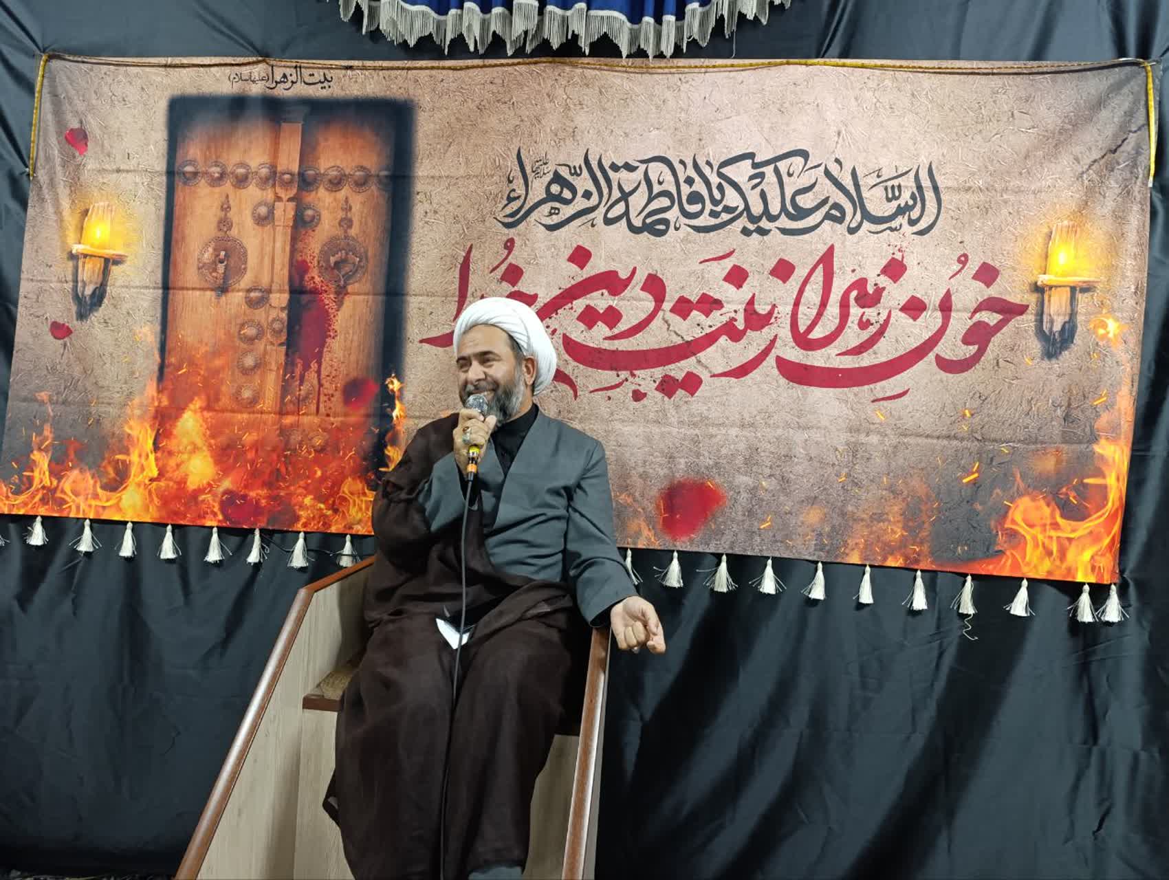 حضور دبیر ستاد امر به معروف و نهی از منکر استان در مراسم عزاداری دانش آموزی