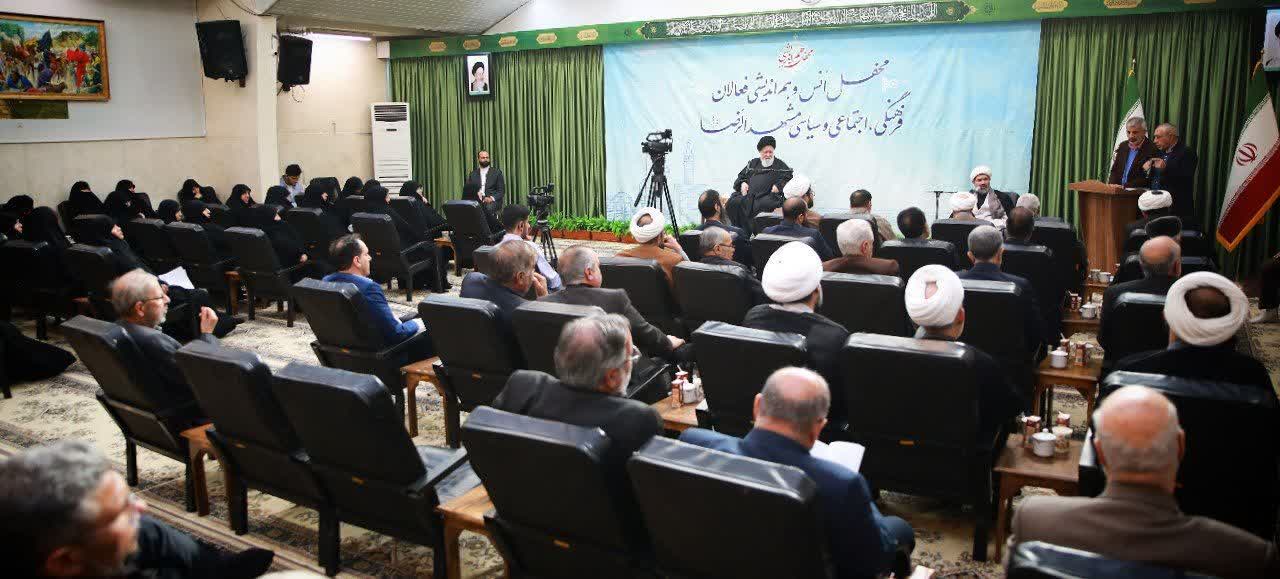  دولت به‌تنهایی مسئول حل همه مشکلات نیست/ بی‌تفاوتی نسبت به مشکلات خیانت به کشور است