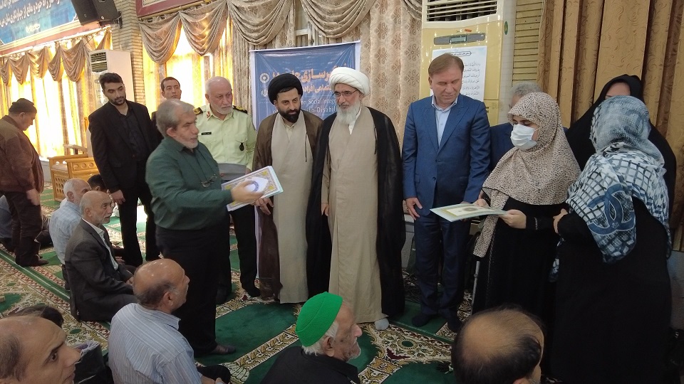 از ایثارگران ، حافظان و قاریان دارای معلولیت در مصلای جمعه بوشهر تجلیل به‌عمل آمد.