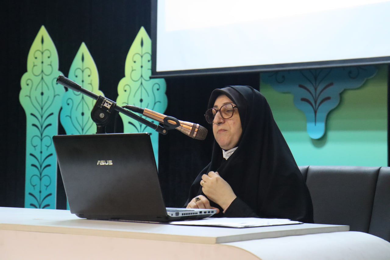 حضرت فاطمه علیهاالسلام گوهر گرانبهای خلقت است
