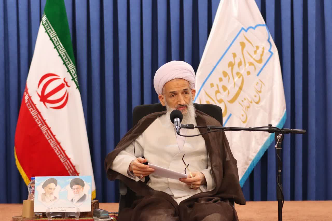 آیت الله محمدی لائینی: حفظ حرمت رمضان وظیفه ایمانی  است / لزوم برخورد جدی با تشکل‌های سازمان‌دهنده بی‌حجابی و ناهنجاری‌های اجتماعی