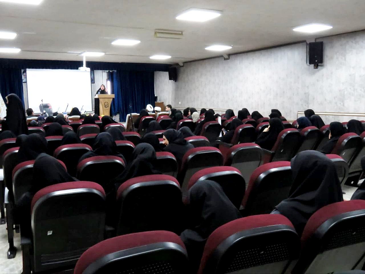 همایش گوهرانه در همدان برگزار شد