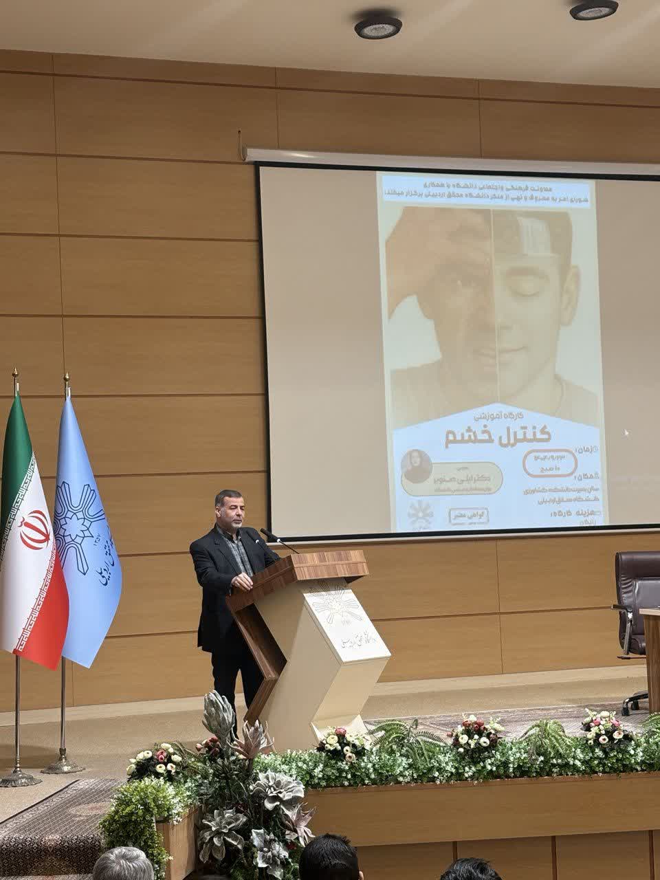 مطالبه‌گری آگاهانه دانشجویان، محور تحقق امر به معروف در جامعه امروز است