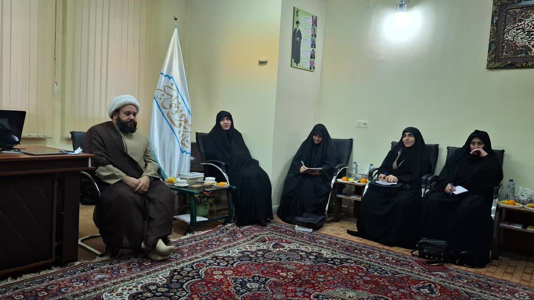 گذار از «تک‌گویی دستوری» به «هم‌سفری شناختی»؛ نسخه راهبردی برای تعامل با نسل زد