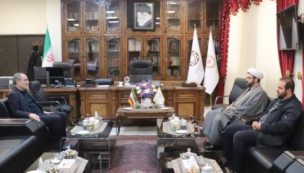 جلسه دبیر ستاد استان حجت الاسلام نستوهی با رییس شورای امربه معروف بانکی ملی